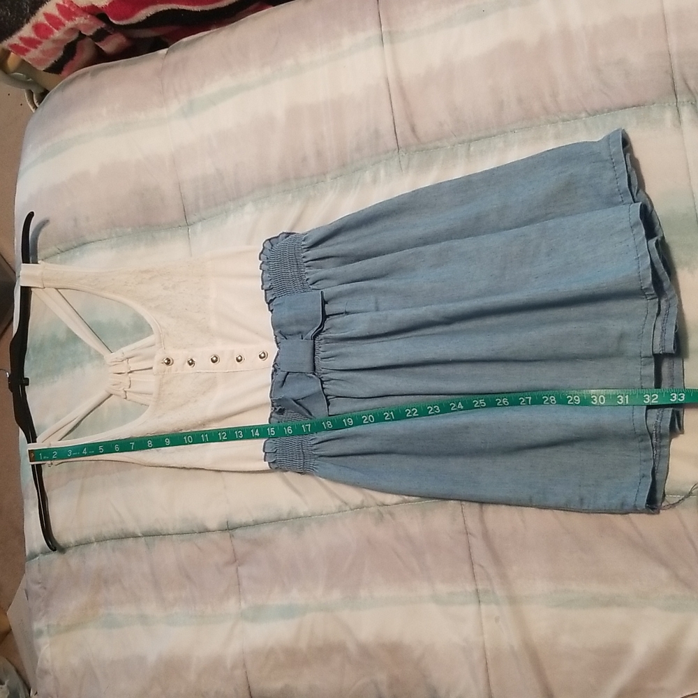 Dress - Picture 5 of 8